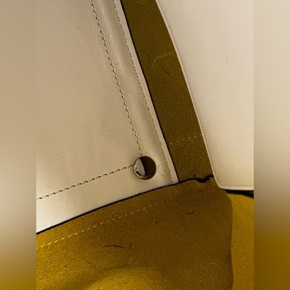 RARE HENRI BENDEL Rivington XL Tote Yellow & White - Picture 14 of 16